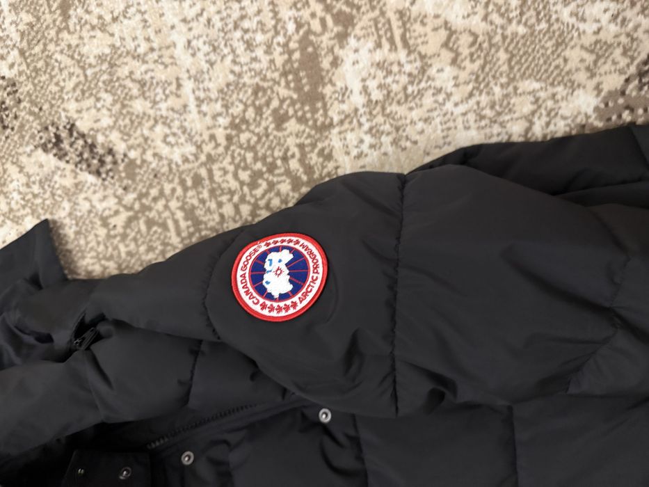 Яке canada goose