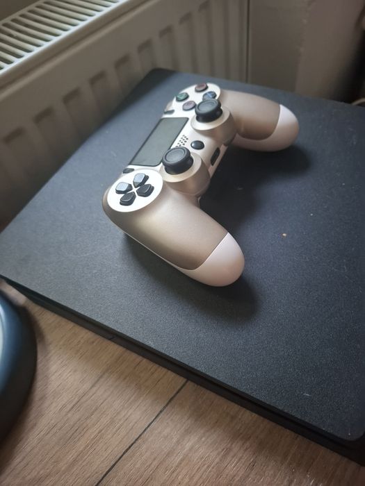 Playstation 4 slim+consola cu cablu hmdi mai lung