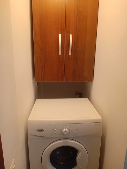 Inchiriez apartament
