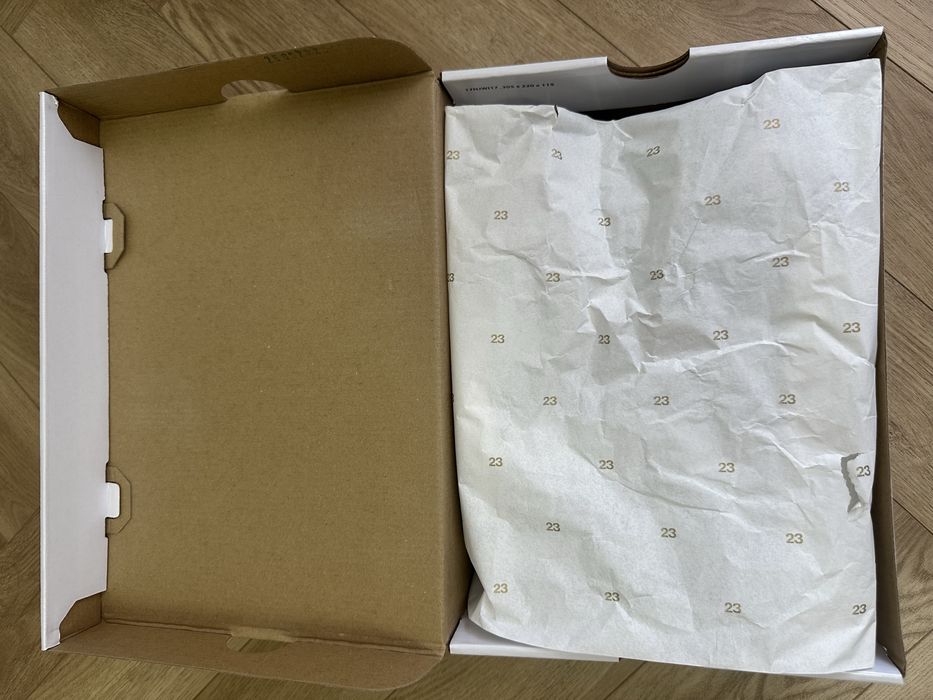 Продам кроссовки Nike Оригинал
