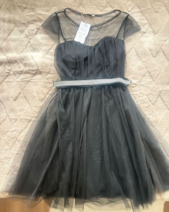 Нова ефектна рокля с тюл-намалена цена