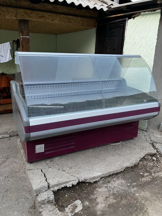 Ветринный холодильник