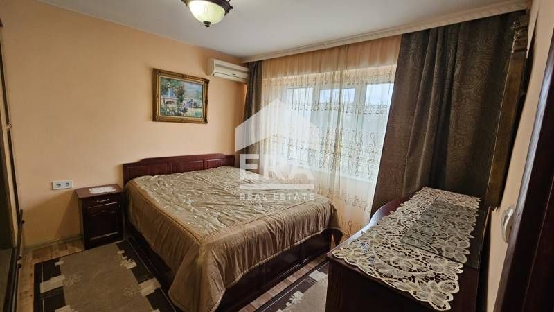 Двустаен апартамент в ж.к. Славейков с отлична локация!