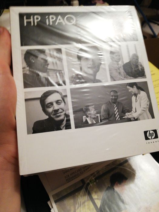 Продам hp ipaq hx2400