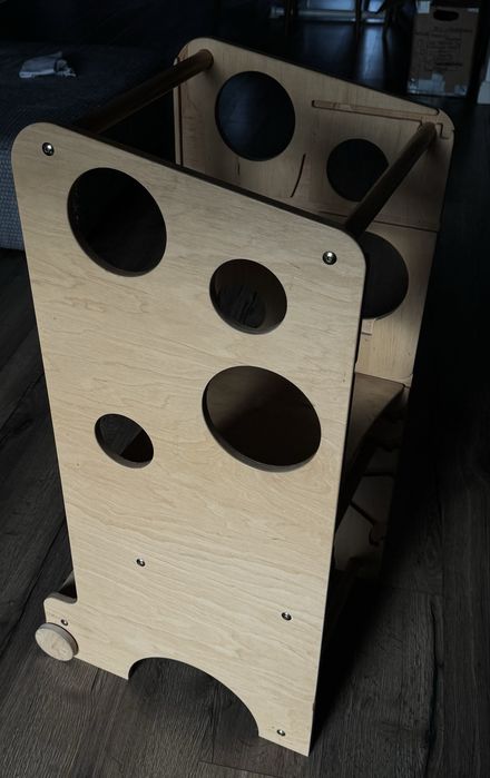 Leea learning tower