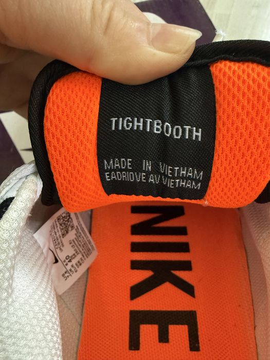Новые кроссовки Nike