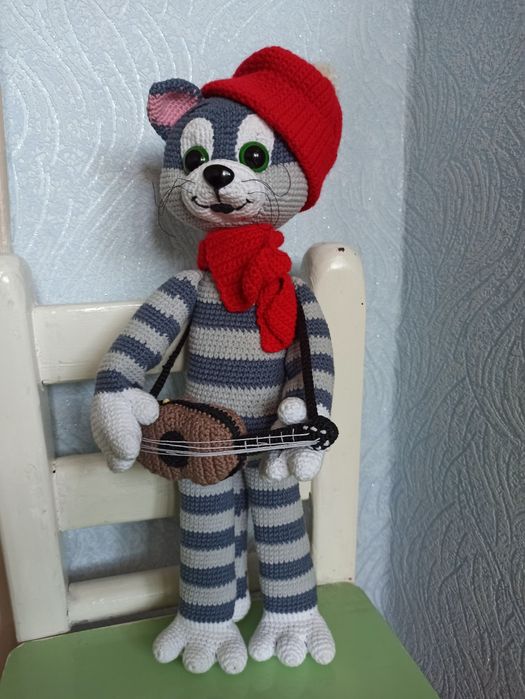 Кот Матроскин вязаный