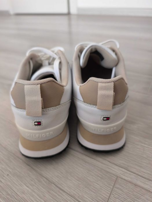 Дамски сникърси tommy hilfiger