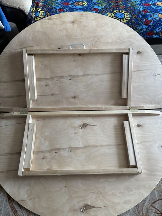 Круглый стол для 12 человек