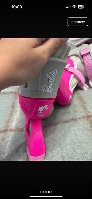Role fete culoare roz cu alb  cu motive  barbie