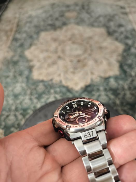 Наручные часы Casio G Shock GST-B100.