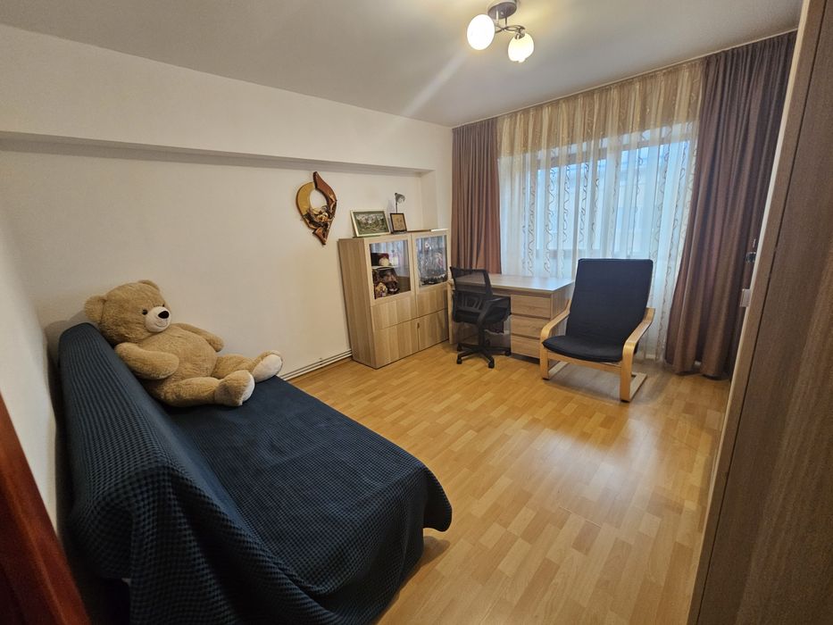 PROPRIETAR apart MOBILAT+UTILAT 2 cam 67mp,et intermed,Calea Romanului