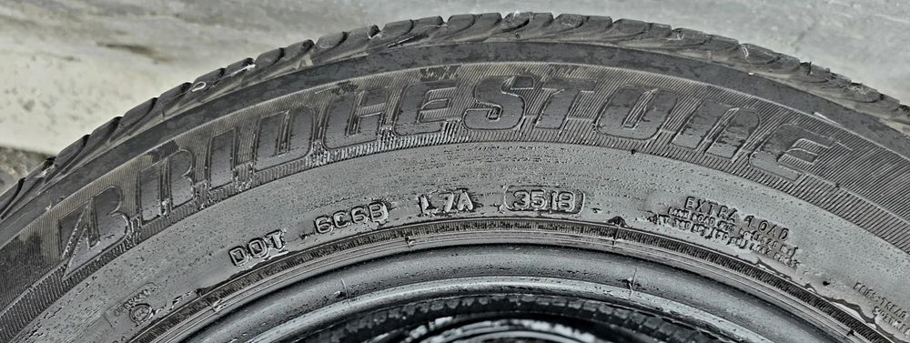 Продаётся Шины 235.55.R17. Bridgestone. Japan . б/у .