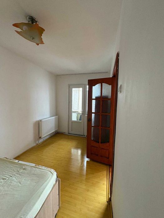 Apartament et 2 recent  renovat