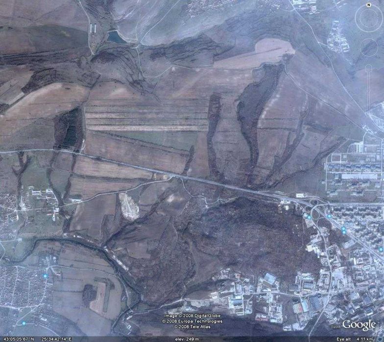 Продава се Парцел в Велико Търново, Промишлена зона - Запад - 700 кв.м за 37 €/кв.м - Снимка #2