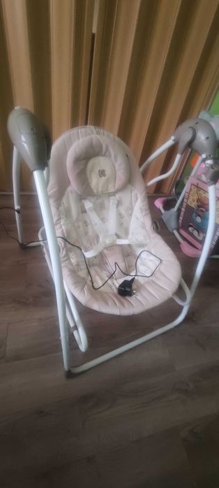бебешка люлка и въртележка за легло