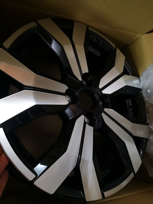 Set 4 Jante Mahalia 16 inci ORIGINALE Dacia Logan, Sandero