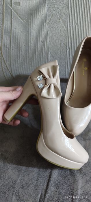 Туфли на выход 38