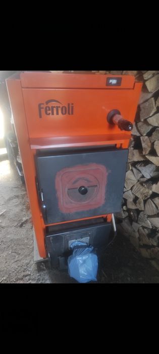 Centrală termică pe lemne, brichete, cărbuni