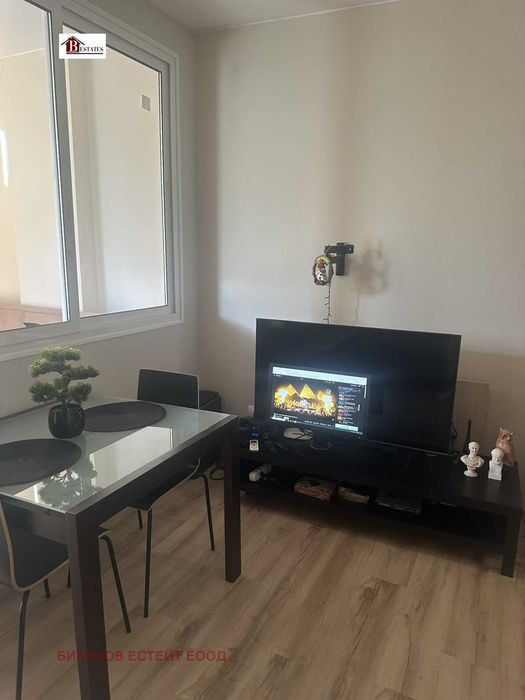 Даваме Под Наем Двустаен Апартамент В Слатина