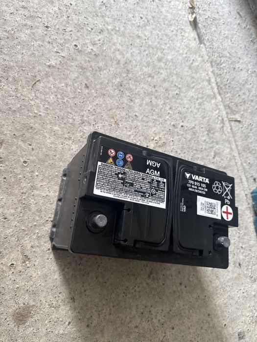 Акумулатор VARTA AGM 68AH 680A