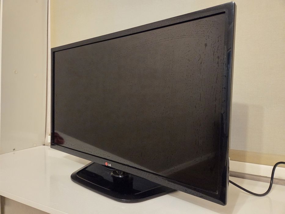 Два телевизора 32" LG + Sony — отличное состояние, скидка за оба