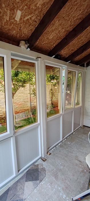 Termopane și Rulouri Exterioare