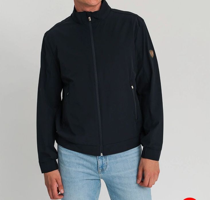 Гратует куртка новая