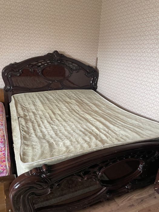 Спальный гарнитур сатылады