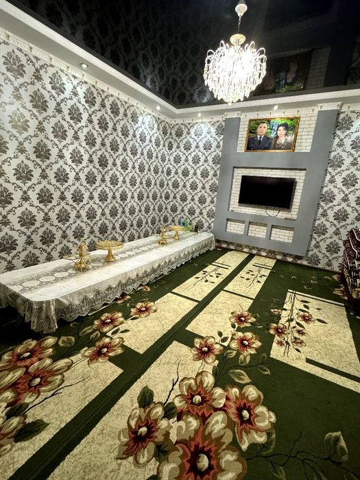 Намунали уй сотилади