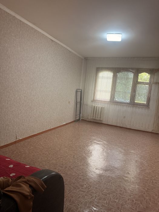 Сдам 2х ком квартиру район Урал