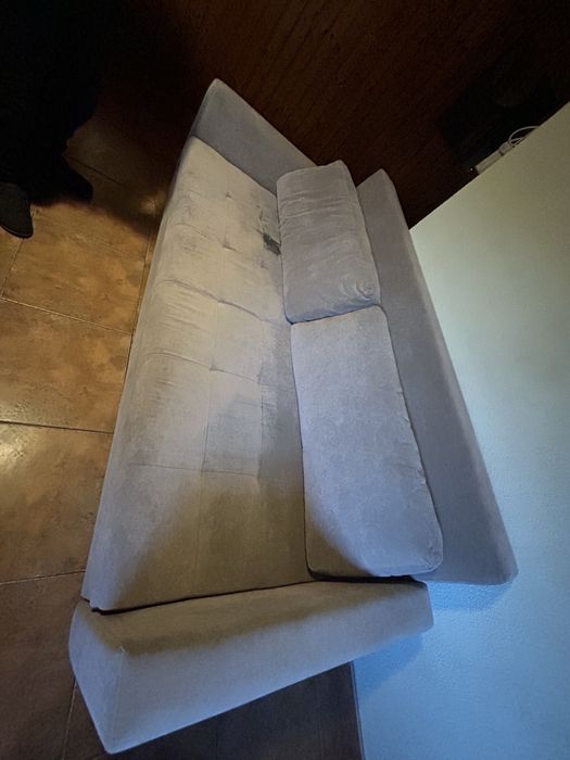 Canapea, masa + scaune