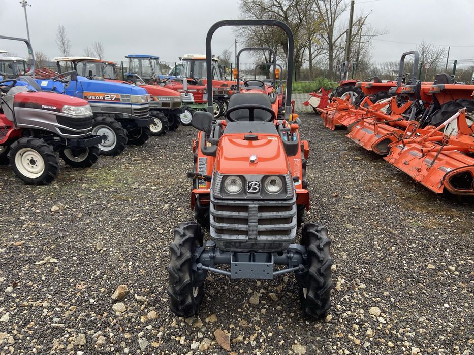 Tractor japonez Kubota GB15, 4x4, 15cp + freza