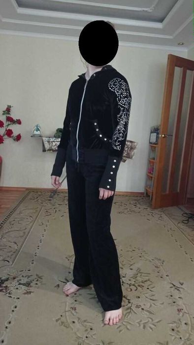 2 спортивных костюма