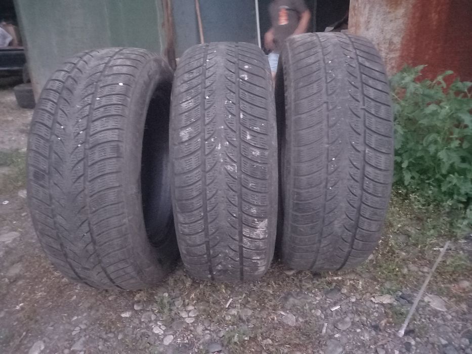 Продаю зимнею резину