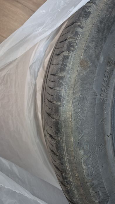 Продам шины б/у 4 шт