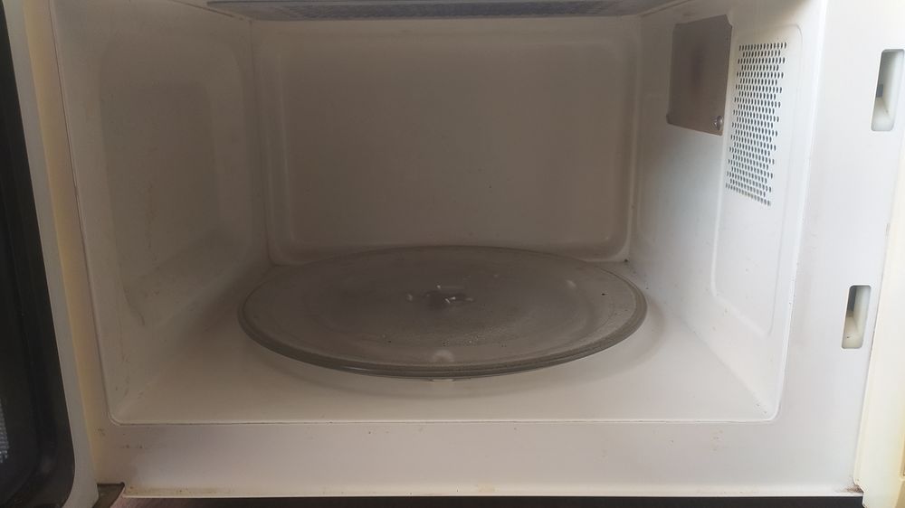 Срочна Микравалнови печ сотилади