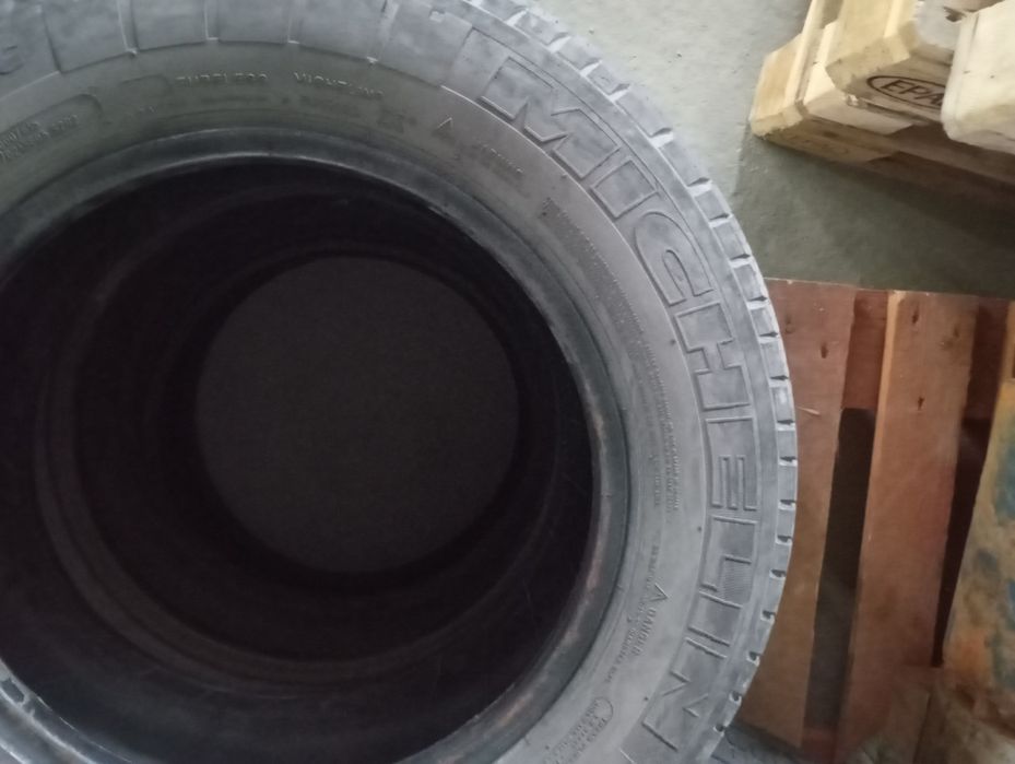 Продам Шины бу состояние среднее