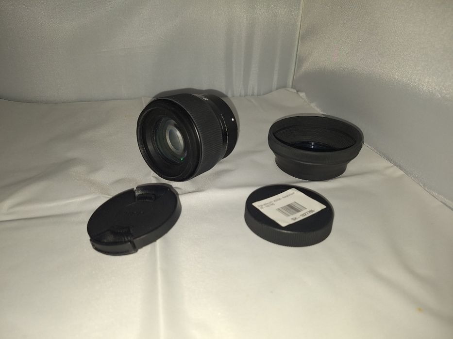 Sigma 56 F1.4 DC DN  pt. Sony E