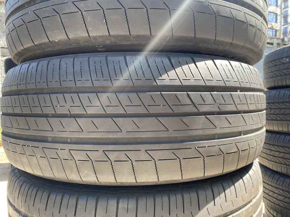 Шины 225/60/17 пара бу TOYO