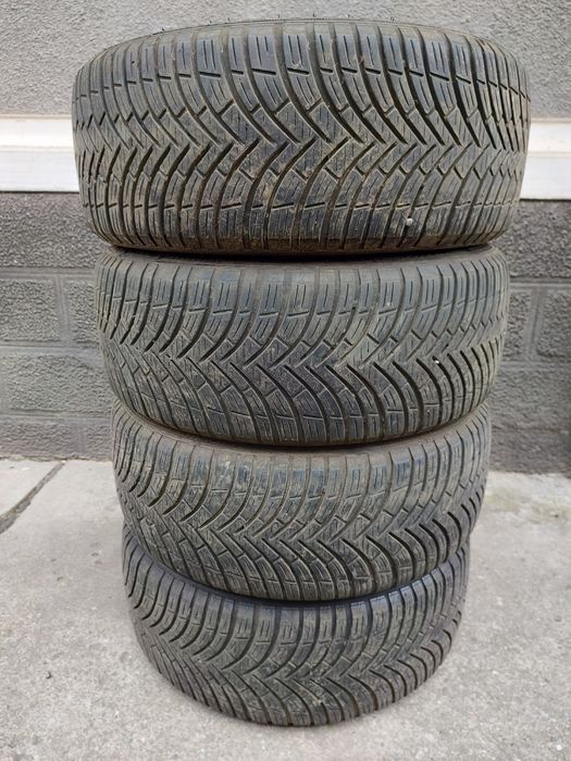 Vând Set Cauciucuri 205/45/17 All Season Kleber Import recent Germania