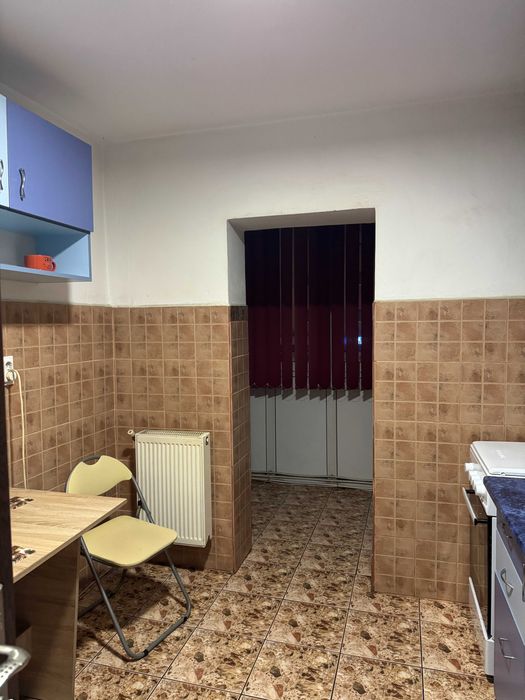Inchiriez apartament cu 2 camere