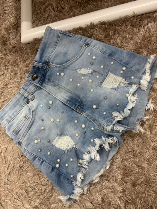 Дамски къси панталони