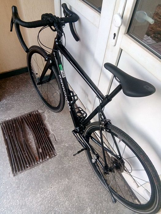 Bicicleta Cannondale CAAD Optimo 3