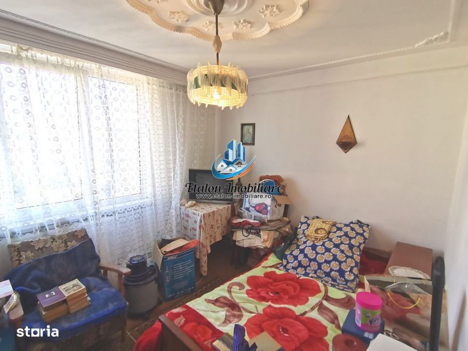 Apartament 3 camere semidecomandat, 1 baie, Darmanesti