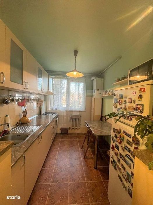 Apartament 3 camere, decomandat, 65 mp, zona Piata 14 Iulie