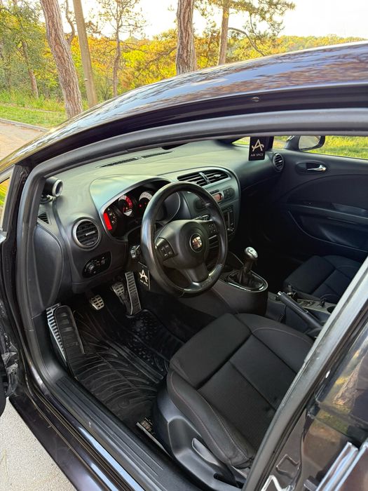 Seat leon Cupra 2TFSI 240кс