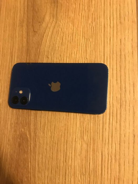 iPhone 12 в добро състояние