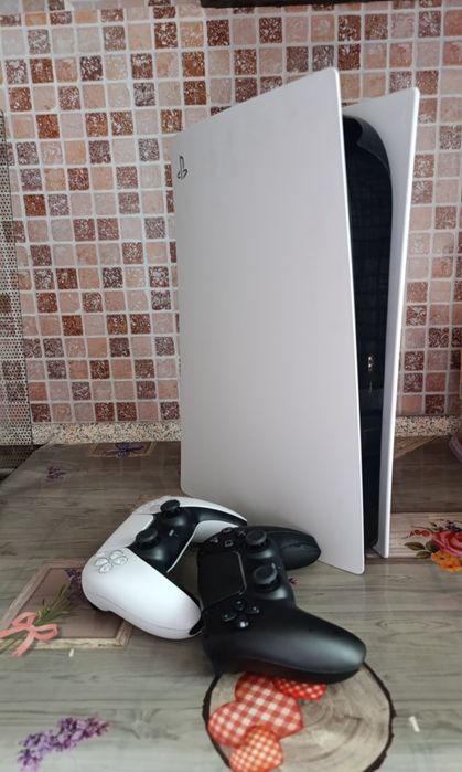Продаётся PlayStation 5