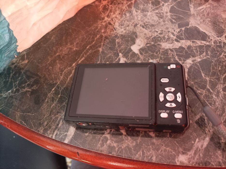 Panasonic Lumix DMC-FS15 – за части / ремонт